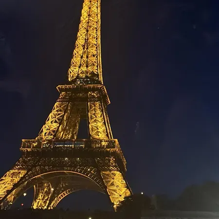 Riverside Elegance With Trocadero And Eiffel Tower Just Minutes Away Apartment *
